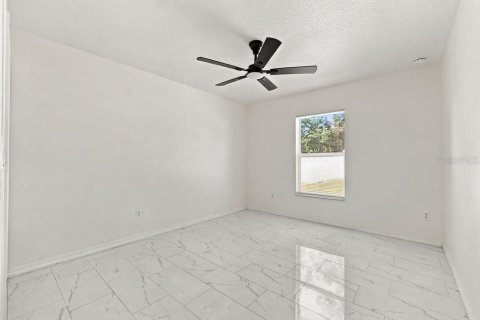 Villa ou maison à louer à Apopka, Floride: 3 chambres, 139.73 m2 № 2416500 - photo 19