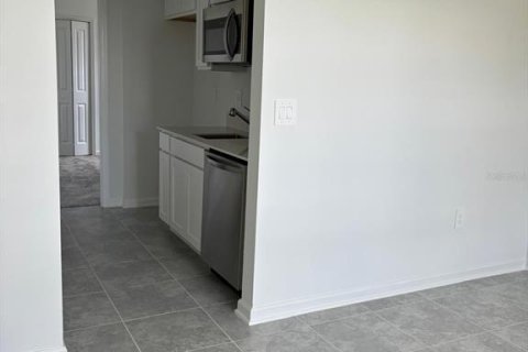 Villa ou maison à louer à Winter Haven, Floride: 3 chambres, 175.59 m2 № 1904470 - photo 5