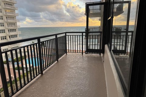 Снять в аренду кондоминиум в Форт-Лодердейл, Флорида 1 спальня, 74.51м2, № 1955018 - фото 10