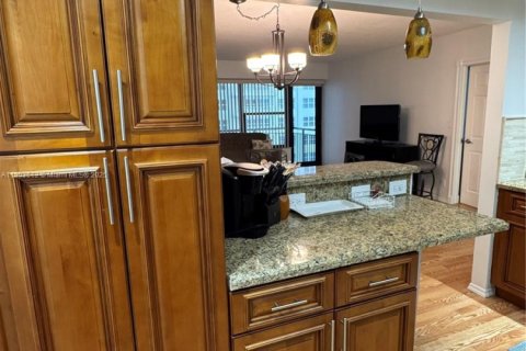 Снять в аренду кондоминиум в Форт-Лодердейл, Флорида 1 спальня, 74.51м2, № 1955018 - фото 7