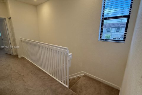 Adosado en alquiler en Homestead, Florida, 3 dormitorios, 130.34 m2 № 2059677 - foto 5