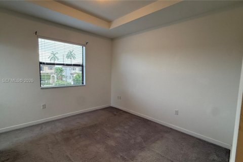 Adosado en alquiler en Homestead, Florida, 3 dormitorios, 130.34 m2 № 2059677 - foto 6