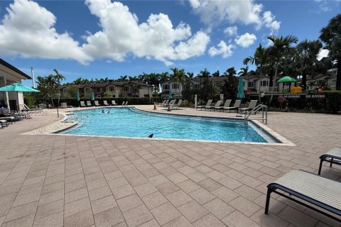 Adosado en alquiler en Homestead, Florida, 3 dormitorios, 130.34 m2 № 2059677 - foto 11