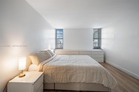 Condominio en alquiler en Miami Beach, Florida, 2 dormitorios, 76.18 m2 № 2000911 - foto 8