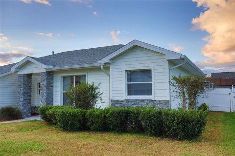 Casa en venta en Winter Haven, Florida, 4 dormitorios, 192.21 m2 № 2418584 - foto 2