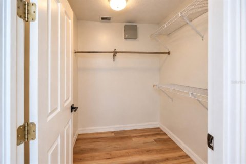 Casa en venta en Winter Haven, Florida, 4 dormitorios, 192.21 m2 № 2418584 - foto 17