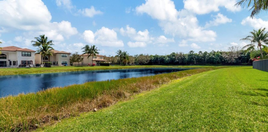 Casa en Delray Beach, Florida 5 dormitorios, 513.38 m2 № 1079485