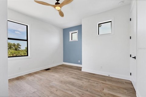 House in Port Charlotte, Florida 3 bedrooms, 227.98 sq.m. № 1724261 - photo 21