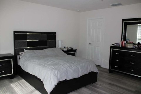House in TOHOQUA in Kissimmee, Florida 3 bedrooms, 150.22 sq.m. № 2124586 - photo 11