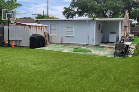 House in Jupiter, Florida 3 bedrooms, 105.35 sq.m. № 2260194 - photo 23