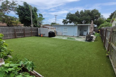 House in Jupiter, Florida 3 bedrooms, 105.35 sq.m. № 2260194 - photo 4