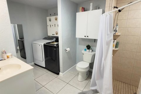 House in Jupiter, Florida 3 bedrooms, 105.35 sq.m. № 2260194 - photo 18