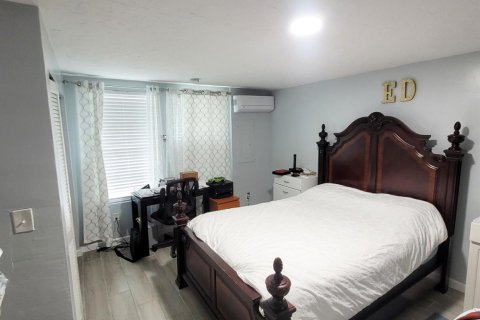 House in Jupiter, Florida 3 bedrooms, 105.35 sq.m. № 2260194 - photo 12