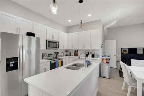 Villa ou maison à vendre à Tarpon Springs, Floride: 3 chambres, 126.81 m2 № 2430807 - photo 11