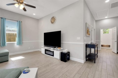 Villa ou maison à vendre à Tarpon Springs, Floride: 3 chambres, 126.81 m2 № 2430807 - photo 20