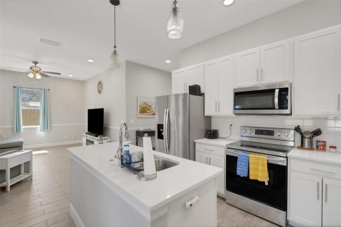 Villa ou maison à vendre à Tarpon Springs, Floride: 3 chambres, 126.81 m2 № 2430807 - photo 14