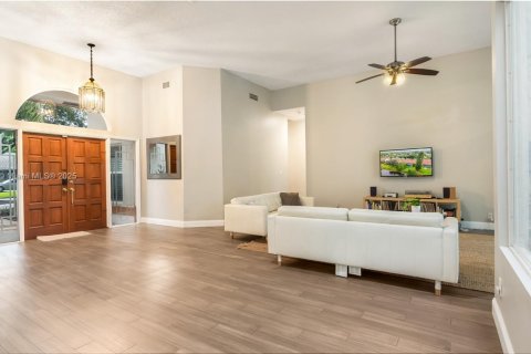 Casa en venta en Coral Springs, Florida, 4 dormitorios, 256.6 m2 № 1892996 - foto 7
