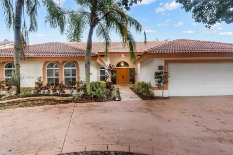 Casa en venta en Coral Springs, Florida, 4 dormitorios, 256.6 m2 № 1892996 - foto 2