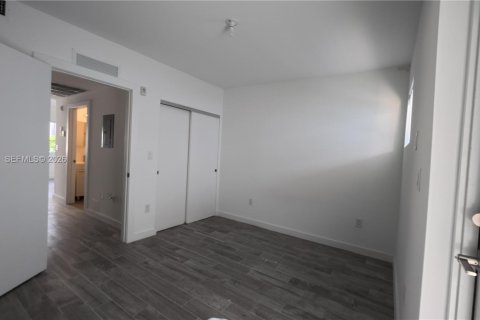 Condominio en alquiler en Miami Beach, Florida, 1 dormitorio, 39.2 m2 № 2077380 - foto 13