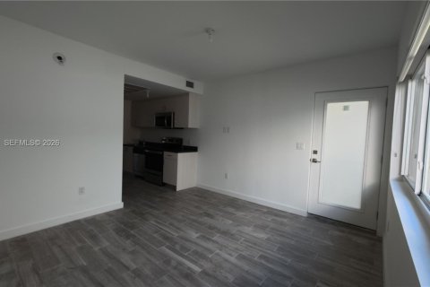 Condominio en alquiler en Miami Beach, Florida, 1 dormitorio, 39.2 m2 № 2077380 - foto 6