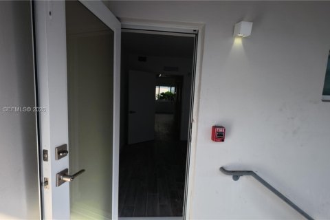 Condominio en alquiler en Miami Beach, Florida, 1 dormitorio, 39.2 m2 № 2077380 - foto 17