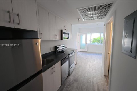 Condominio en alquiler en Miami Beach, Florida, 1 dormitorio, 39.2 m2 № 2077380 - foto 26