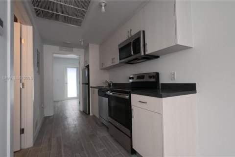 Condominio en alquiler en Miami Beach, Florida, 1 dormitorio, 39.2 m2 № 2077380 - foto 24