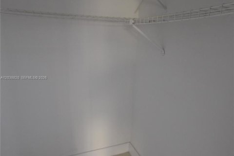 Condo in Sweetwater, Florida, 1 bedroom  № 2086110 - photo 12