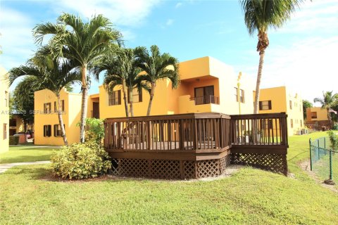 Condo in Sweetwater, Florida, 1 bedroom  № 2086110 - photo 20