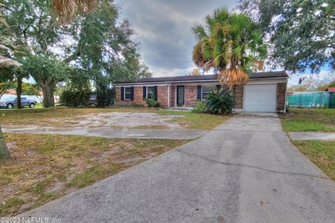 House in Jacksonville, Florida 3 bedrooms, 97.92 sq.m. № 818024 - photo 1