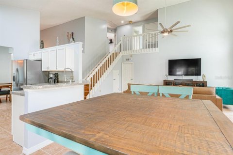 Casa en venta en Davenport, Florida, 5 dormitorios, 210.8 m2 № 2120719 - foto 10