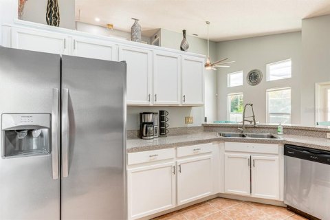Casa en venta en Davenport, Florida, 5 dormitorios, 210.8 m2 № 2120719 - foto 13