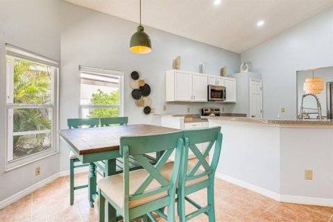 Casa en venta en Davenport, Florida, 5 dormitorios, 210.8 m2 № 2120719 - foto 9