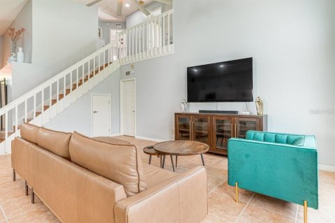 Casa en venta en Davenport, Florida, 5 dormitorios, 210.8 m2 № 2120719 - foto 5