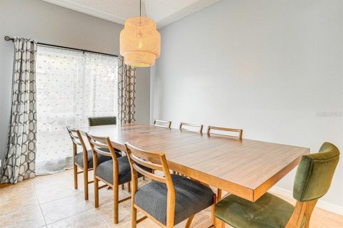 Casa en venta en Davenport, Florida, 5 dormitorios, 210.8 m2 № 2120719 - foto 7