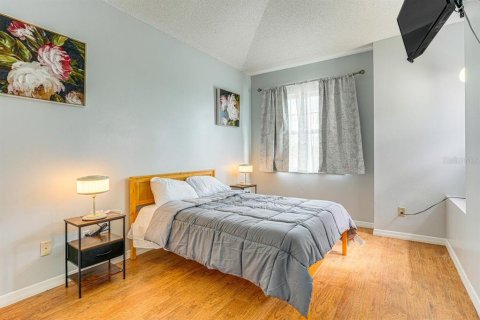Casa en venta en Davenport, Florida, 5 dormitorios, 210.8 m2 № 2120719 - foto 17