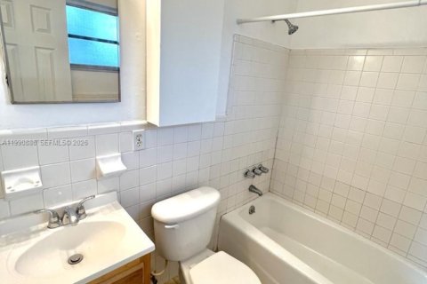 Casa en alquiler en Fort Lauderdale, Florida, 1 dormitorio, 95.22 m2 № 2058048 - foto 10