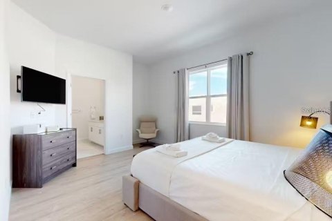Touwnhouse à louer à Davenport, Floride: 4 chambres, 155.24 m2 № 2413716 - photo 17