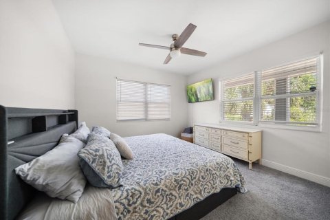Villa ou maison à louer à Dunedin, Floride: 2 chambres, 102.66 m2 № 2106987 - photo 18