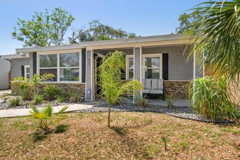 Villa ou maison à louer à Dunedin, Floride: 2 chambres, 102.66 m2 № 2106987 - photo 2