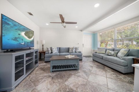 Villa ou maison à louer à Dunedin, Floride: 2 chambres, 102.66 m2 № 2106987 - photo 4