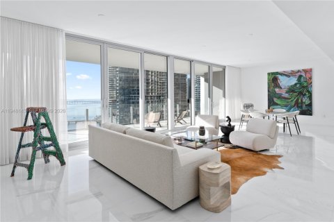 Condo in Miami, Florida, 3 bedrooms  № 2026690 - photo 7