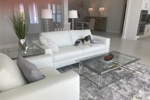 House in New Port Richey, Florida 3 bedrooms, 297.38 sq.m. № 1793895 - photo 4