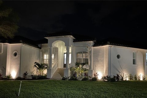 House in New Port Richey, Florida 3 bedrooms, 297.38 sq.m. № 1793895 - photo 7