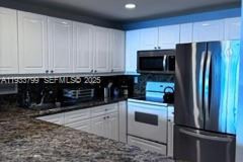 Copropriété à louer à Miami Beach, Floride: 1 chambre, 78.97 m2 № 2077308 - photo 7