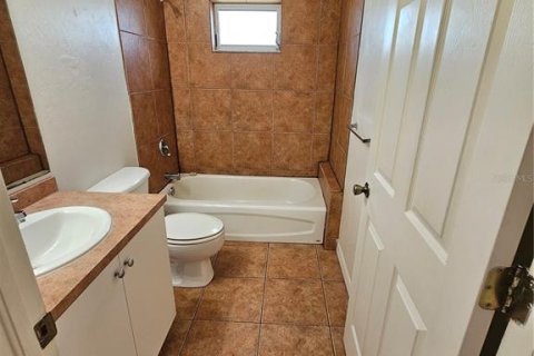 Appartement à louer à Cape Coral, Floride: 2 chambres, 125.79 m2 № 2383908 - photo 19