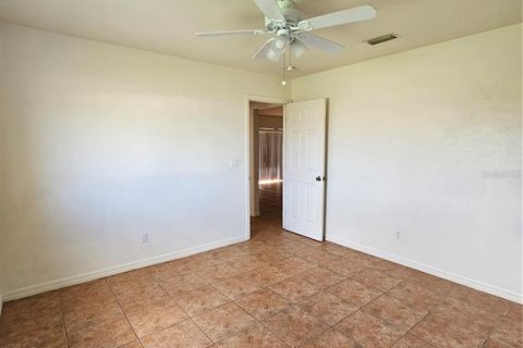 Appartement à louer à Cape Coral, Floride: 2 chambres, 125.79 m2 № 2383908 - photo 16