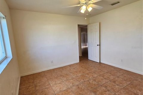 Appartement à louer à Cape Coral, Floride: 2 chambres, 125.79 m2 № 2383908 - photo 17