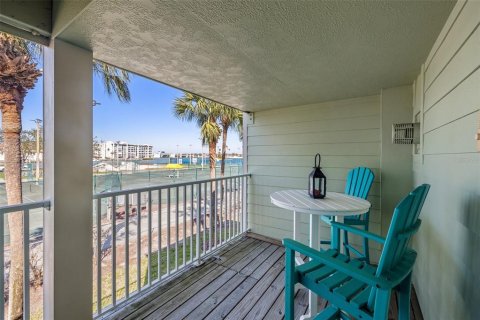 Touwnhouse à vendre à Treasure Island, Floride: 3 chambres, 197.88 m2 № 1574359 - photo 12