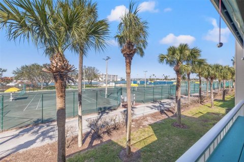 Touwnhouse à vendre à Treasure Island, Floride: 3 chambres, 197.88 m2 № 1574359 - photo 11